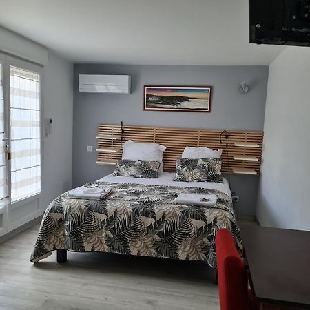 Appartement Avec Cuisine Et Grande Piscine Chauffee أُنْداي المظهر الخارجي الصورة